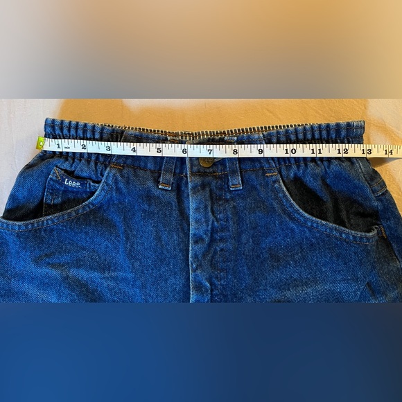 Lee’s Vintage ‘Mom Jeans’ Size 6 Petite - Picture 2 of 5